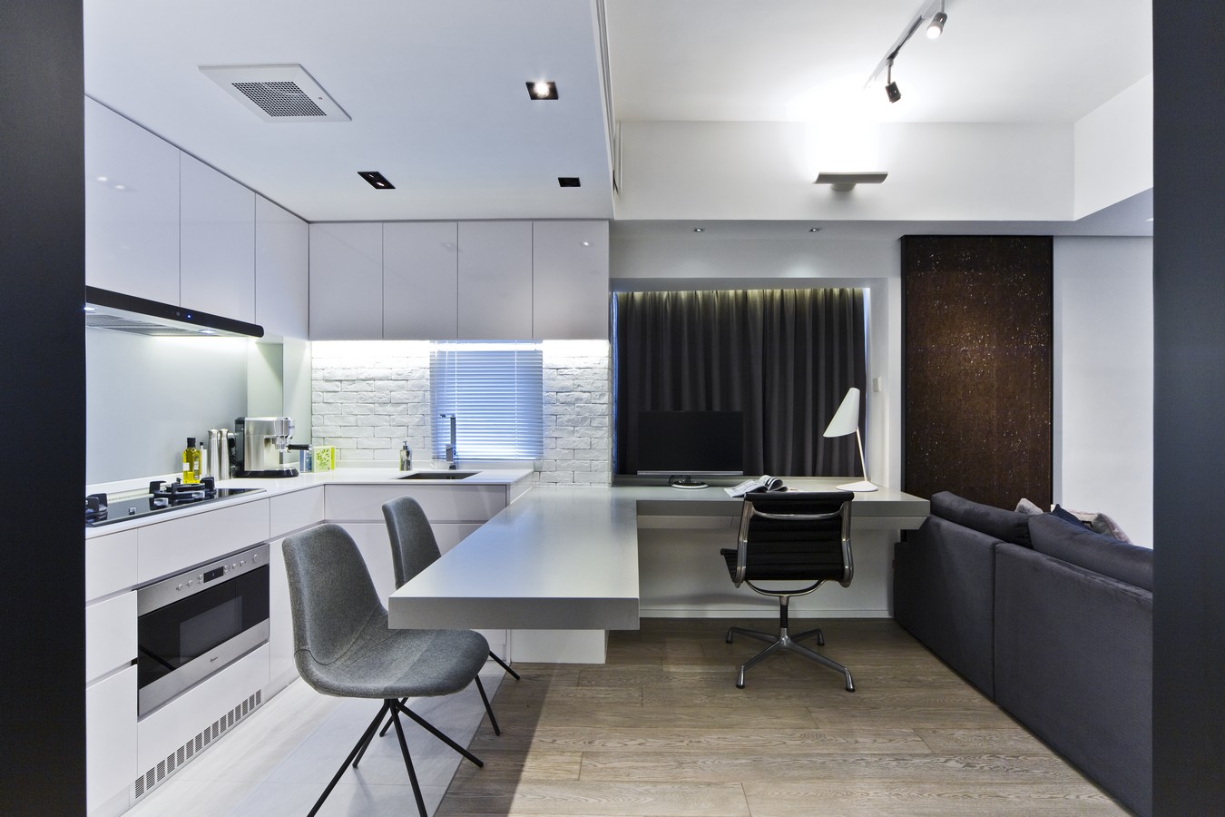 Fortress Metro Tower interior design by Artwill, Hong Kong, photo 3